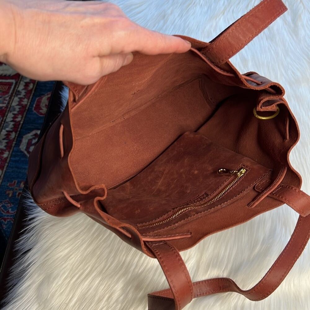 Parker Clay Emma Bucket Bag - Picture 7 of 13